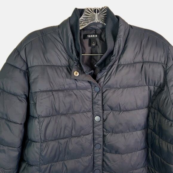 Torrid Puffer Jacket Sz 1/1X Blue Lightweight Zip Snap Hi Low Pockets 14/16 Coat - Picture 2 of 8